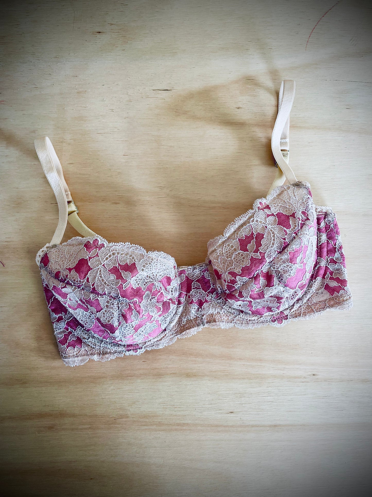 Two-tone Stretch Lace | 16cm Wide | Velvet Rose / Beige | Price per metre