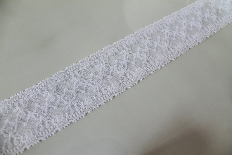 Rigid Nottingham Lace Trim by the Metre | 4.5cm wide | White floral lace | Lingerie Sewing Supplies | Price per metre