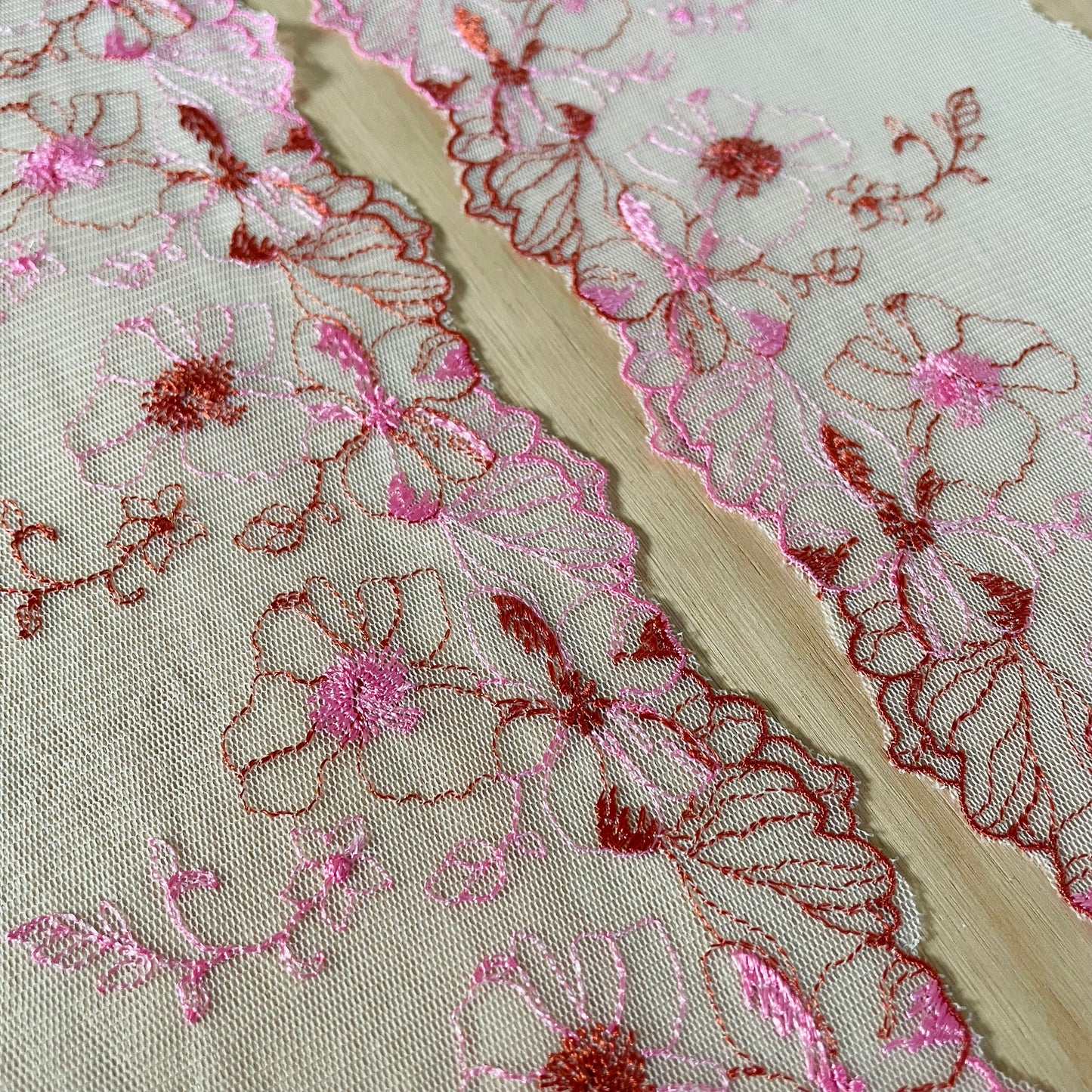 Brick & Bloom Embroidered Lace Trim – Mirrored Pair (12cm Wide)