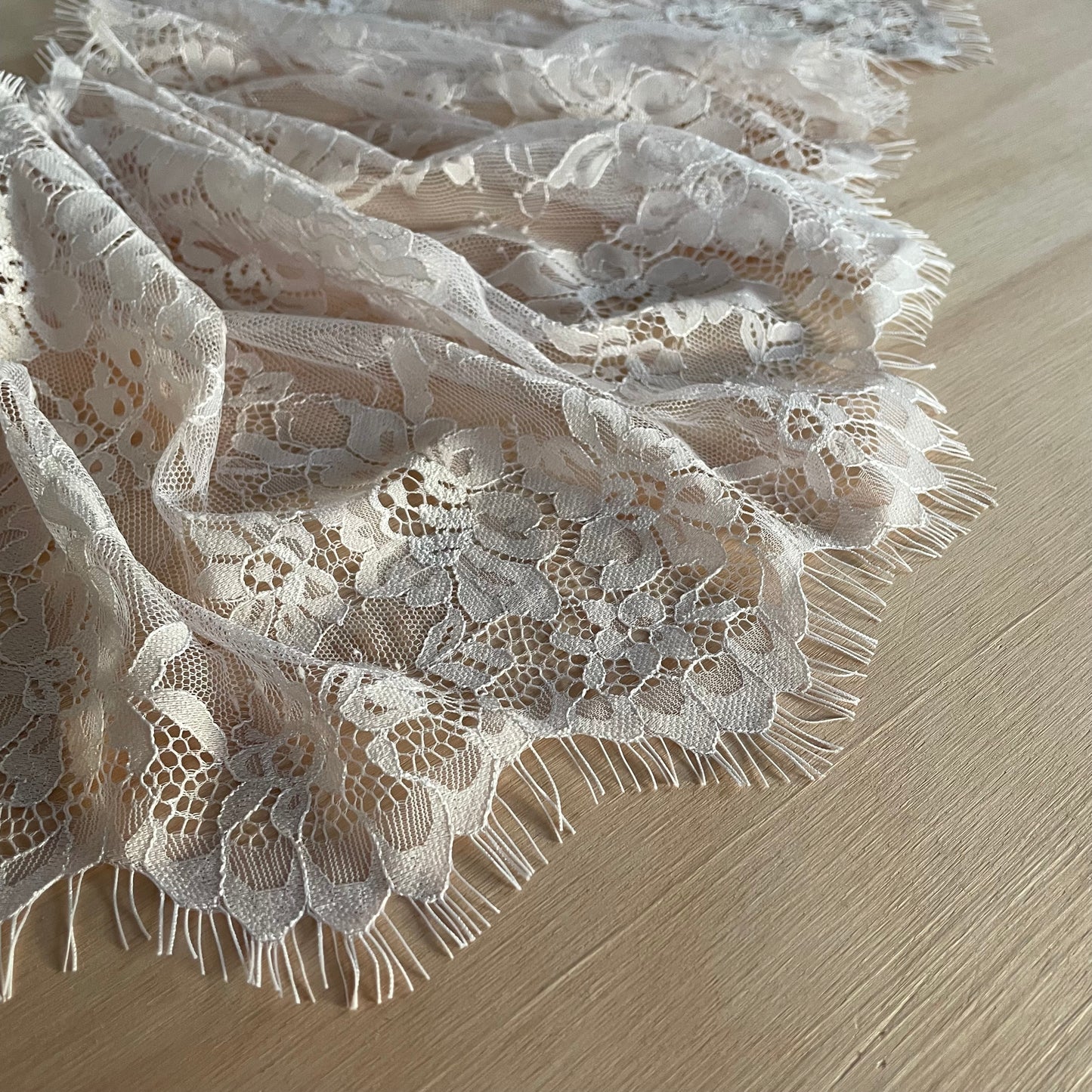 Black or Biscotti 25cm Eyelash Lace | Price per 2.8m Piece