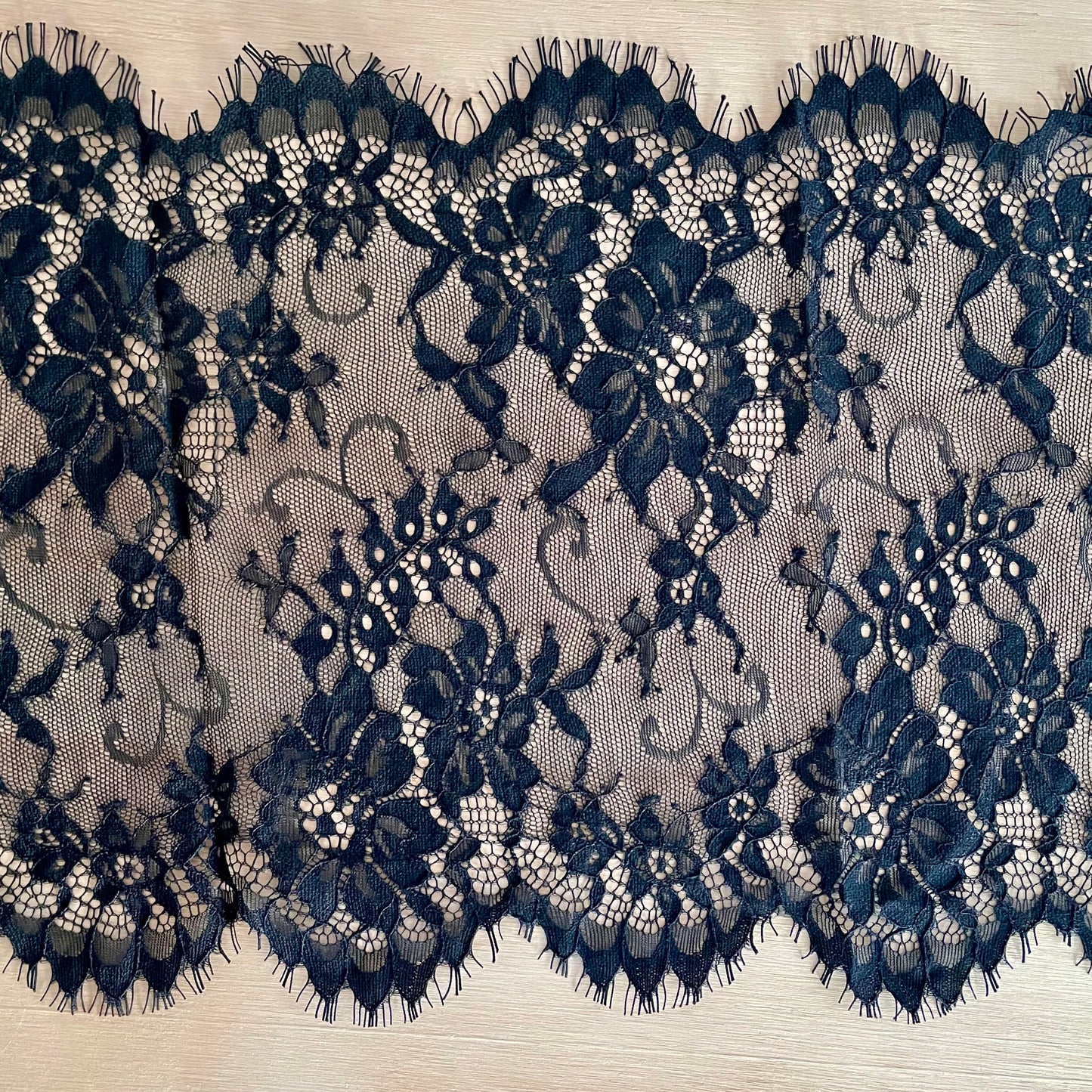 Black or Biscotti 25cm Eyelash Lace | Price per 2.8m Piece