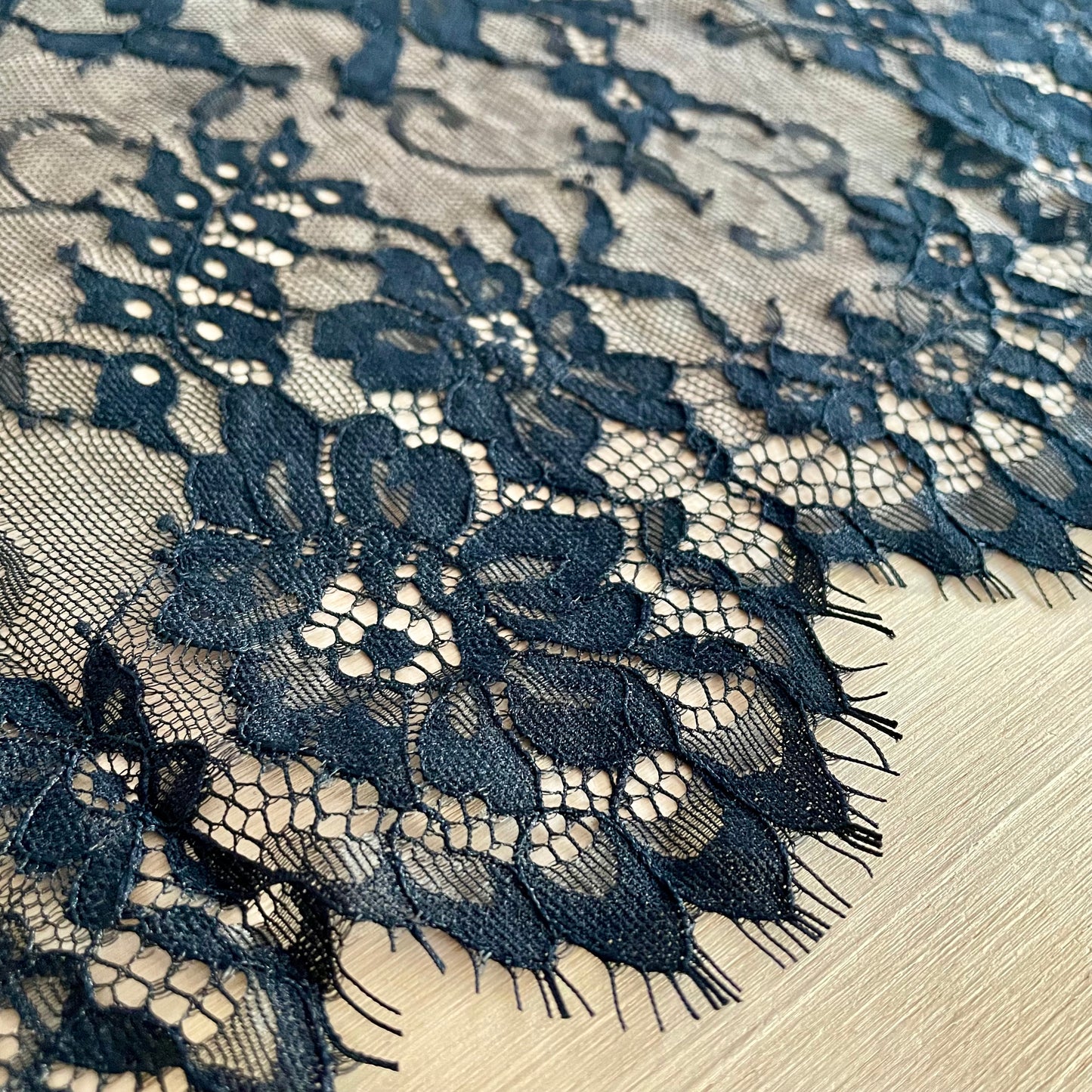 Black or Biscotti 25cm Eyelash Lace | Price per 2.8m Piece