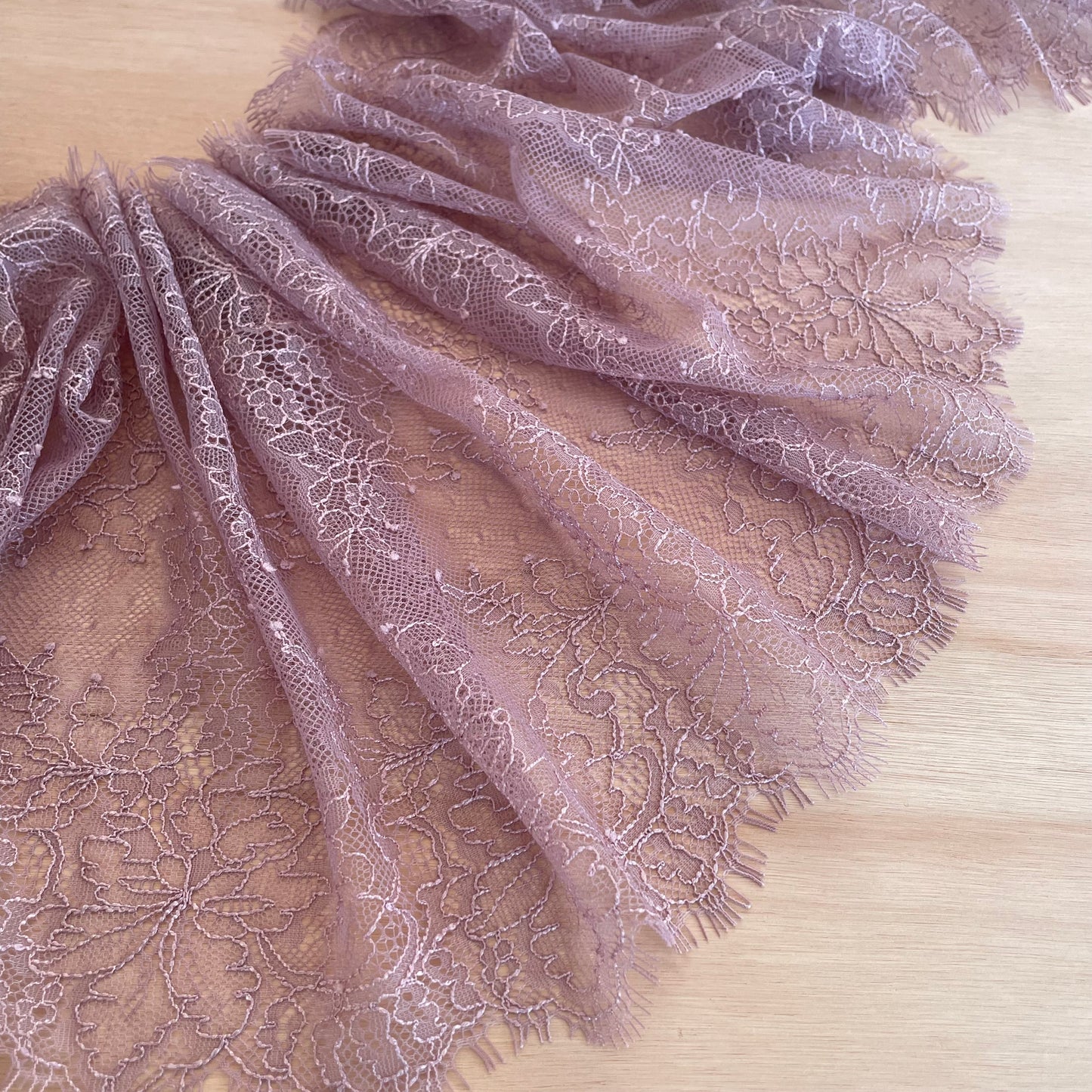 Antique Rose Chantilly-Style Eyelash Lace 25cm Wide | Price per metre