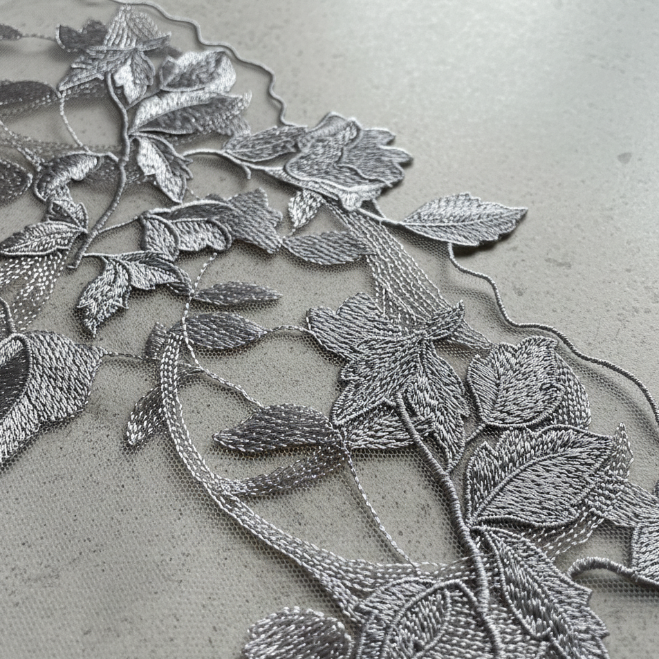 Silver Embroidered Tulle – Floral Edge, 26 cm Wide | Price per m (as a mirrored pair)
