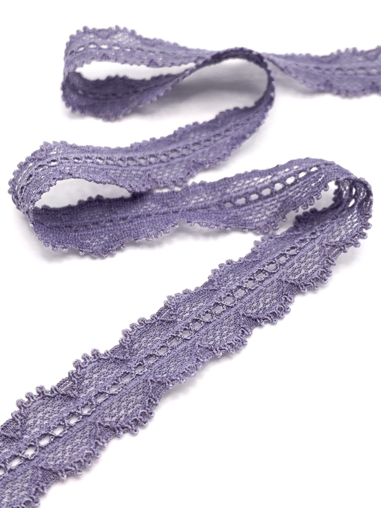 Narrow Stretch Lace Trim | 1.5cm Wide | Old Lavender | Price per metre