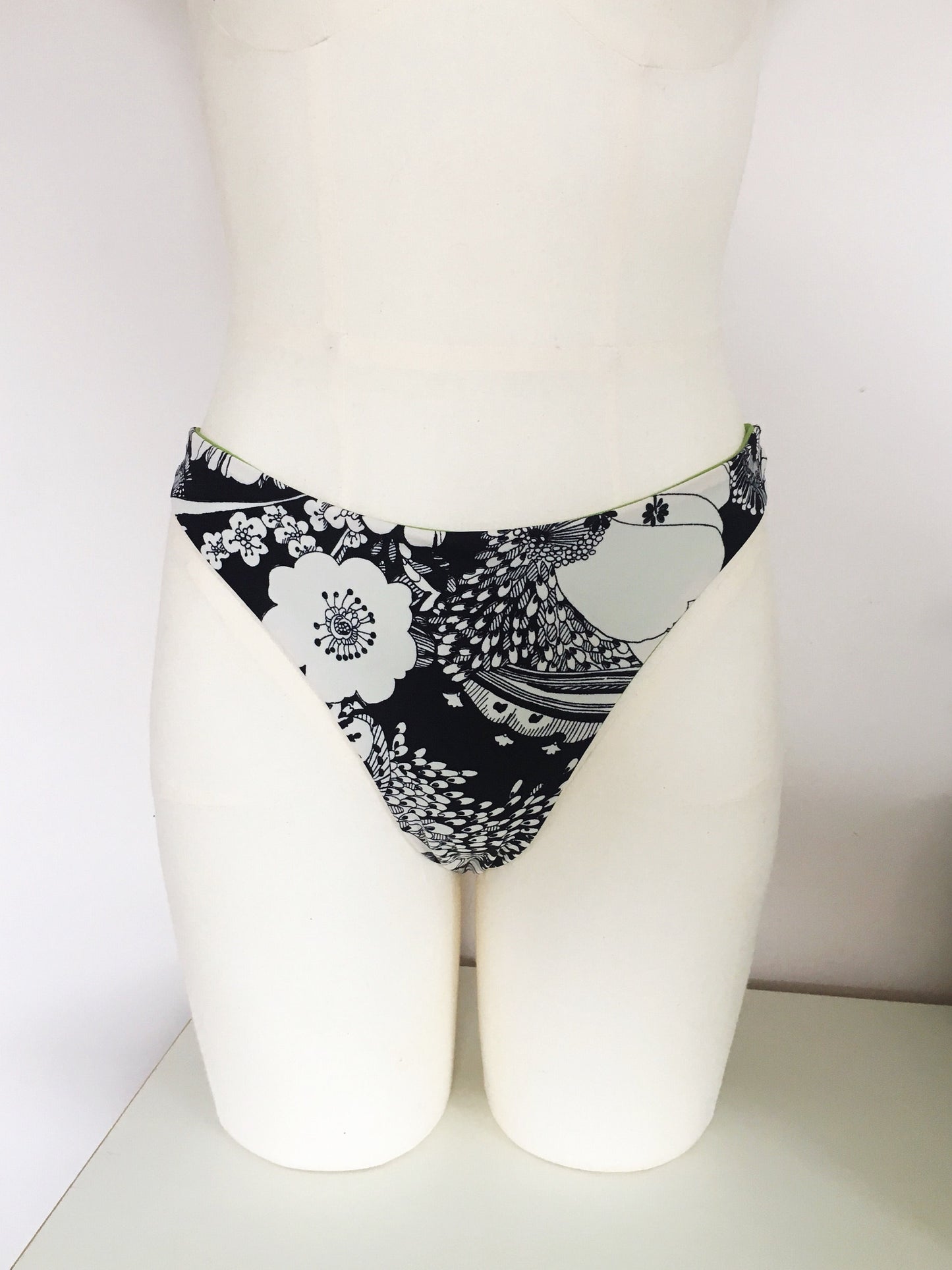 Swim Thong Sewing Pattern | Reversible Swimwear sizes XXS-5XL | Sandra